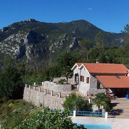Rivierarent Ka Nova E Ka Di Sass Con Piscina * Magliolo